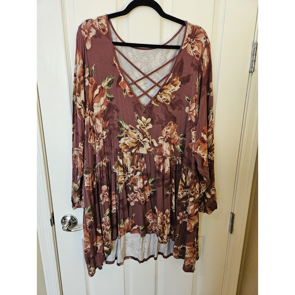 Torrid Super Soft Floral Babydoll Crisscross V-Neck LS Hi-Lo Hemline, Plus 4X